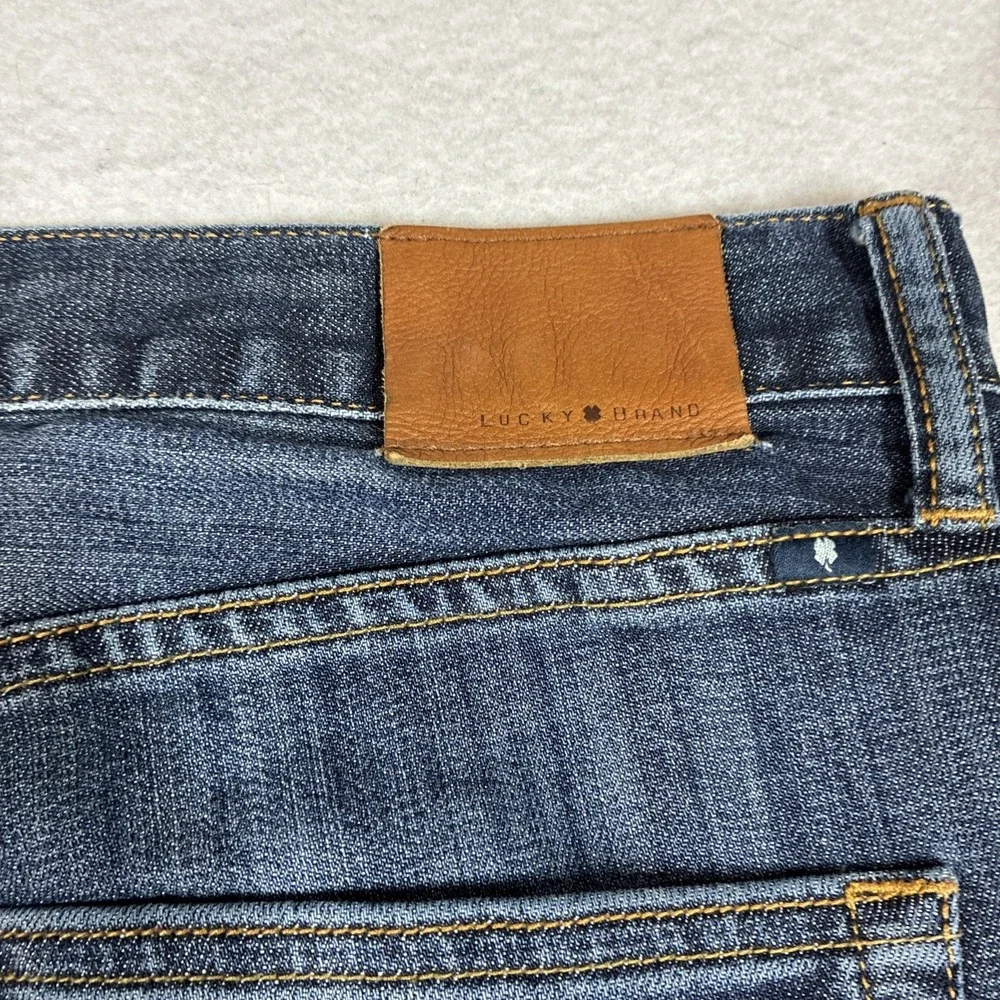Lucky Brand Men's 410 Athletic Fit Blue Denim Jeans Size 36x32 Whiskering Fade